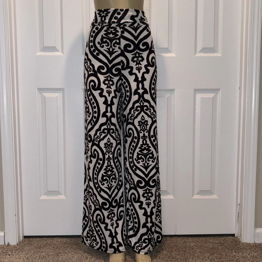 Bellamie- Black and White Patterned PalazzoPants size L - Picture 2 of 5